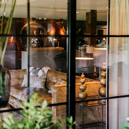 Hotel Der Valk - De Cantharel 4*