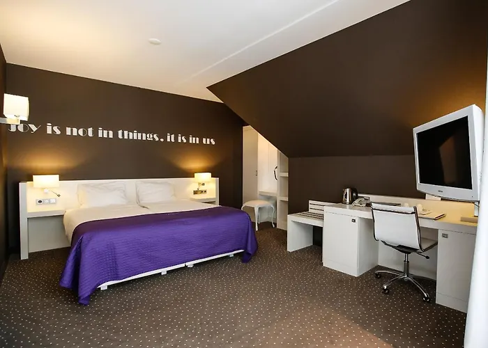 Der Valk - De Cantharel Apeldoorn