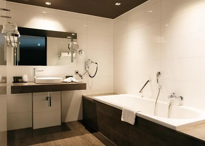 Hotell Der Valk - De Cantharel 4*