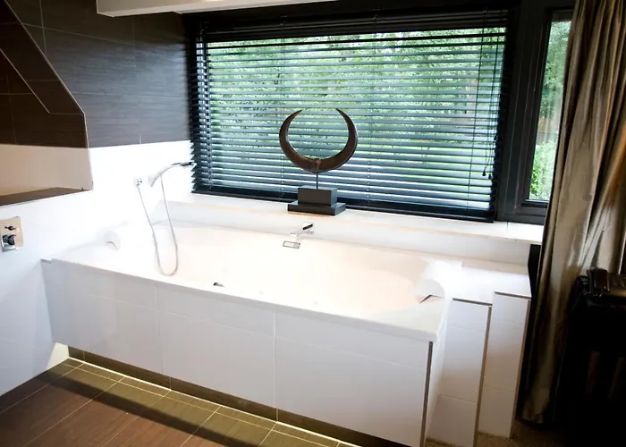 ホテル Der Valk - De Cantharel